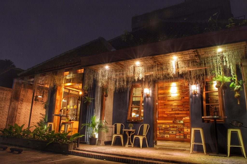 Summerbird Bed and Brasserie, Hotel Estetik di Bandung