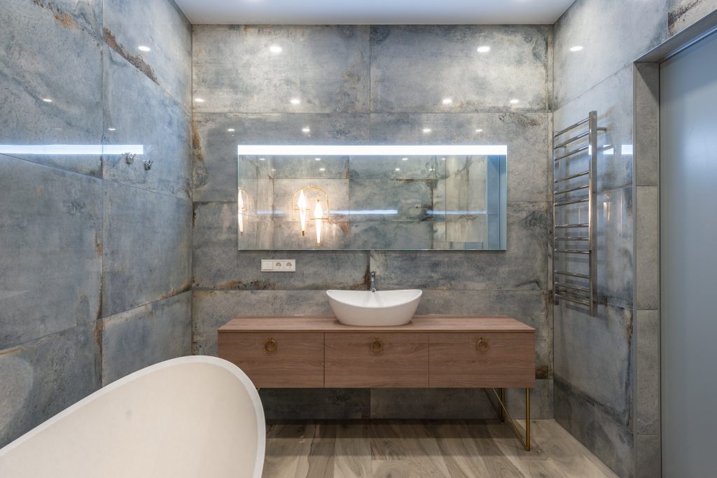Batu Alam di Kamar Mandi