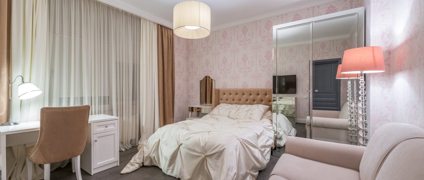 Warna Cat Pink Kamar Tidur