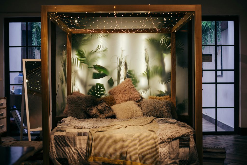 Pencahayaan Dalam Desain Kamar Tidur Estetik
