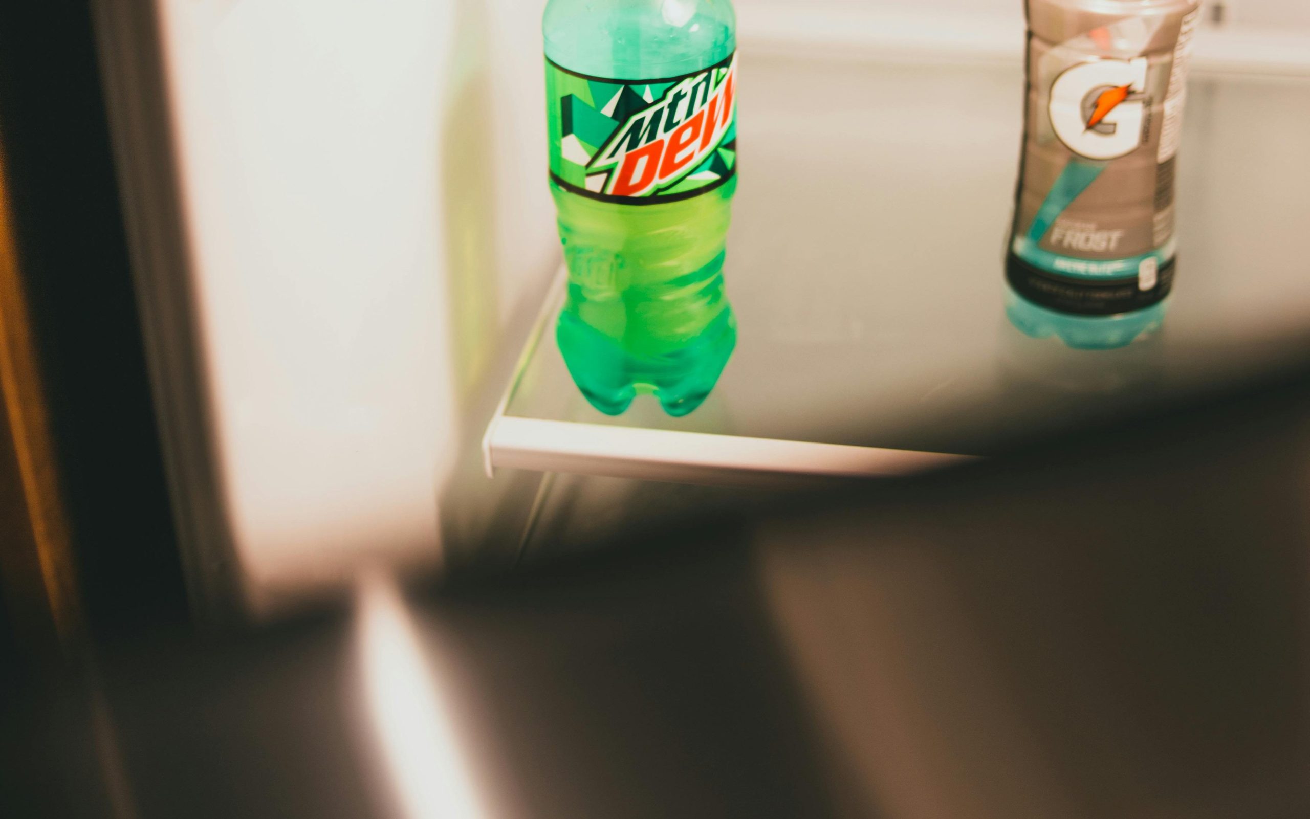 Penyebab Pintu Kulkas Tidak Tertutup Rapat