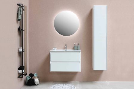 Warna Taupe Pada Kamar Mandi
