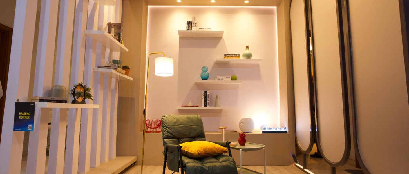 Pencahayaan di Ruang Baca dengan WiZ