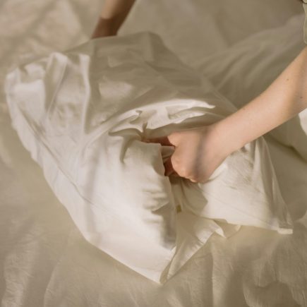 Cara Mencuci Bantal, Foto: Pexels, cottonbro studio