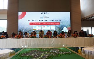 Signing-Ceremony-Altea-BLVD-x-10-Bank-Partners