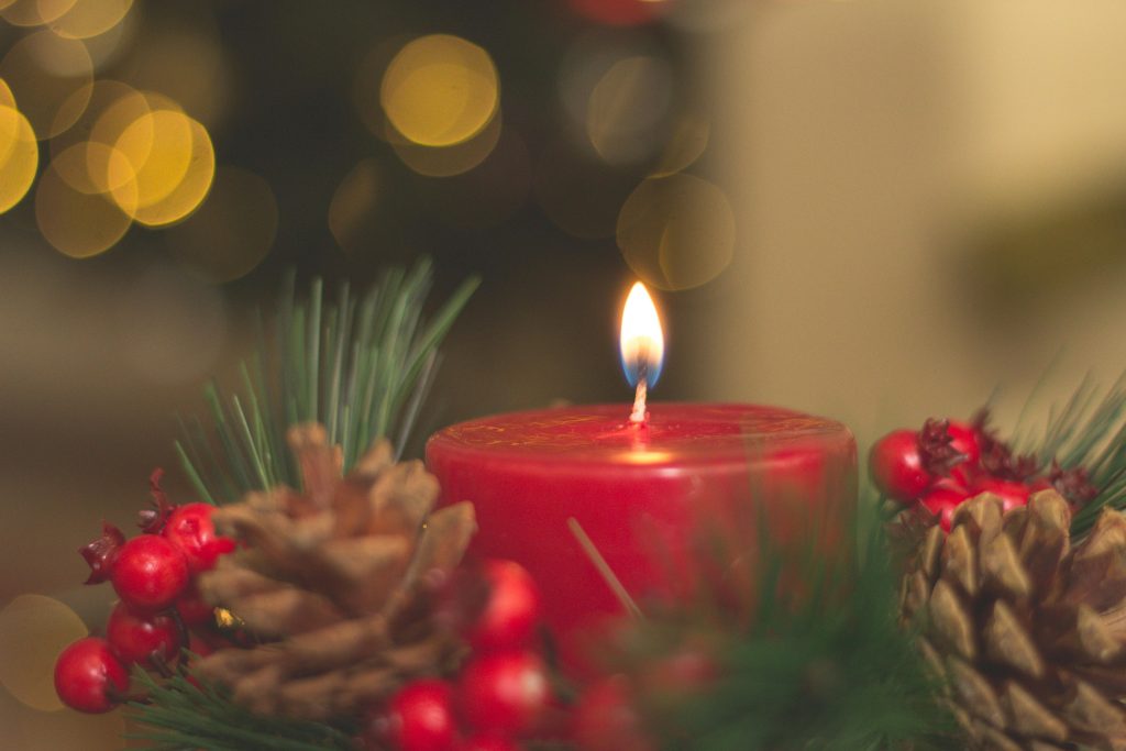 Penggunaan Lilin untuk Dekorasi Natal