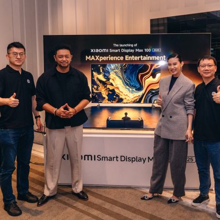 Ramos-Du-Major-Appliance-GTM-Xiaomi-Indonesia_-Andi-Renreng-Marketing-Director-Xiaomi-Indonesia_-Patricia-Gouw-Selebriti-Content-Creator_-Wolter-Chen-Head-of-AIOT-GTM-Xiaomi-Indonesia-scaled.jpg