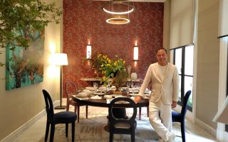 Rolland Adam dalam Pameran Conchita Home