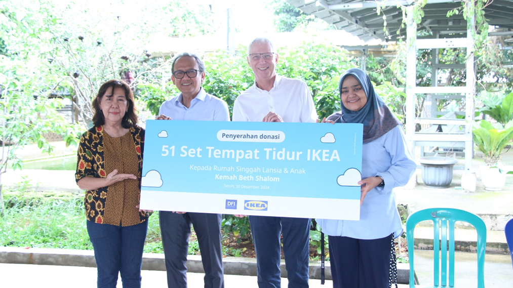 Dalam rangka IKEA Lelap Fest yang diselenggarakan Desember tahun lalu, IKEA saluran donasi perlengkapan tidur kedua panti.