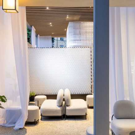 Aqua Bar and Lounge Area GROHE