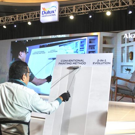 Percobaan Produk Dulux Professional Interior Express 2-in-1