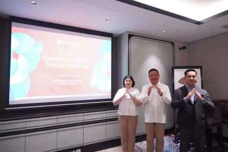 (ki-ka) Nilawati Irjani, Presiden Direktur Astra Properti (Periode 2022-2025) _ Wibowo Muljono, Presiden Direktur Astra Properti _ Abdul Haris, Assistant Director of FLHSSE (1) (1)