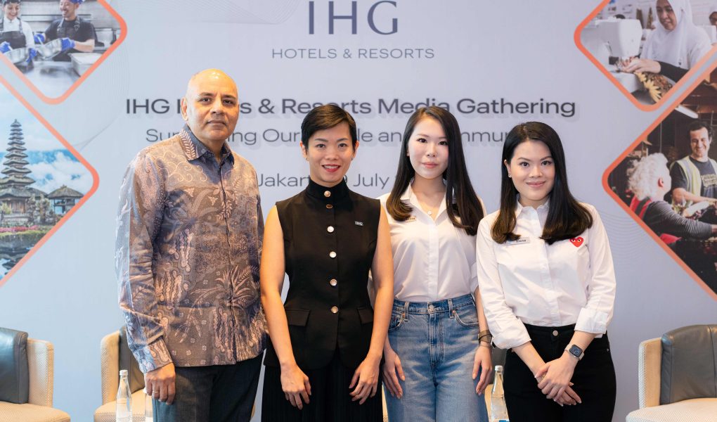 ki-ka-Anil-Pathak-Director-Operations-Indonesia-IHG-Hotels-Resorts_-Regia-Jahja-General-Manager-Holiday-Inn-Resort-Baruna-Bali-dan-Holiday-Inn-Express-Baruna-Bali_-Sabrina-Bensawan-Founder-Saab-Shares_-scaled.jpg