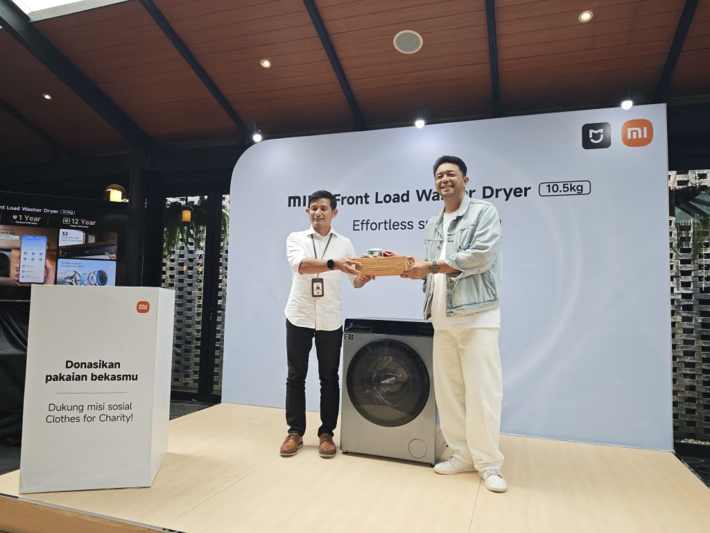 Donasi 10.000 Pakaian