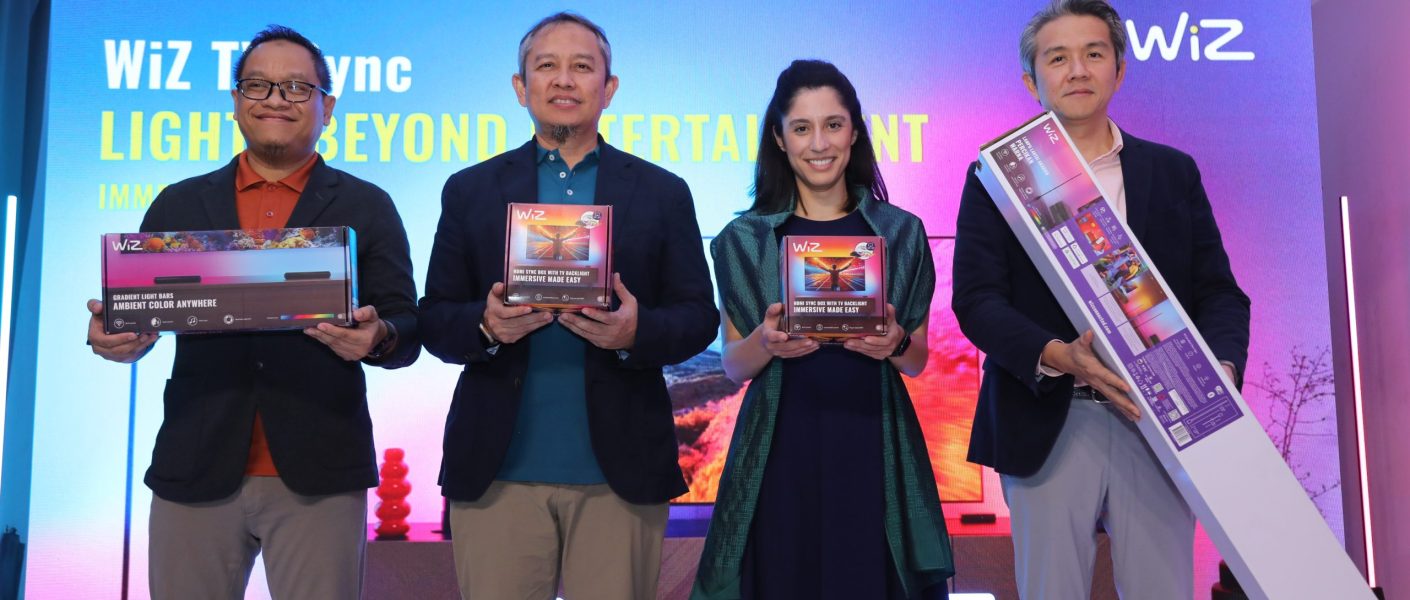 (Kiri-Kanan) Burhan Noor Sahid, Head of Marketing-Consumer, Signify Indonesia; Dedy Bagus Pramono, President Director, Signify Indonesia; Mafalda Monteiro, Global Business Leader WiZ Connected, Signify; Sau Hong Lim, Head of Marketing Regional Asia, Pacific, Middle East & Asia
