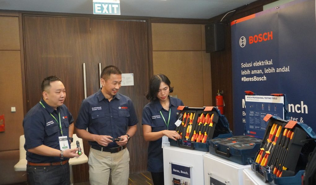 Alat Kerja Kelistrikan dari Bosch di Ajang Electrical & Power Indonesia 2025.