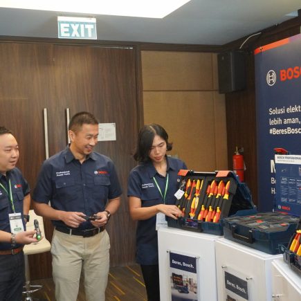 Alat Kerja Kelistrikan dari Bosch di Ajang Electrical & Power Indonesia 2025.