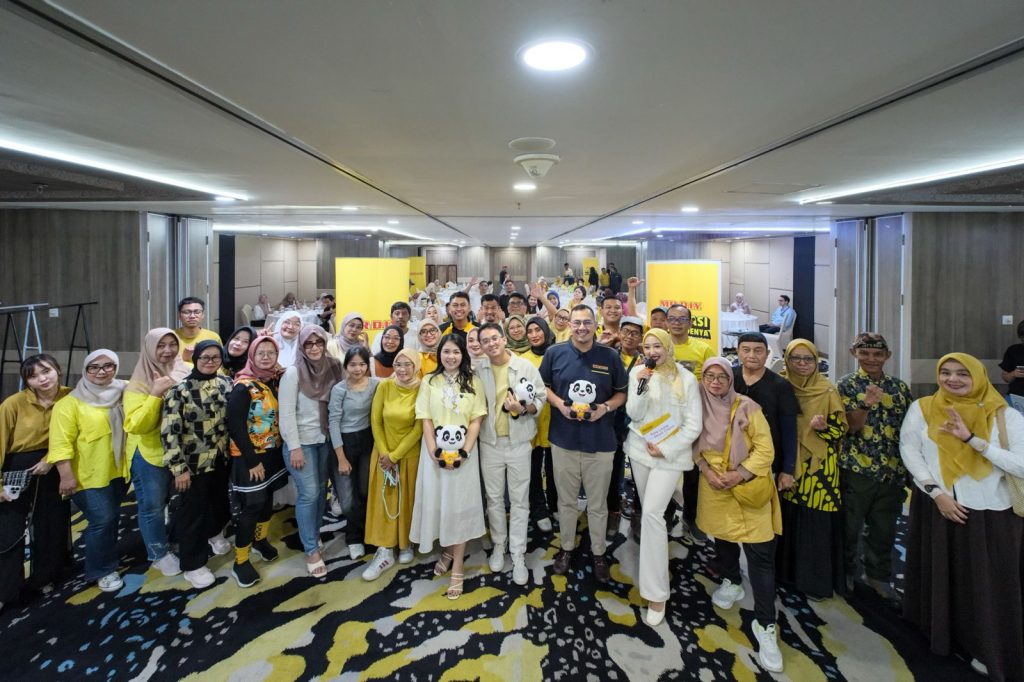 perayaan Hari Pelanggan Nasional dengan mengusung tema  “Easy Living with Smart Choice