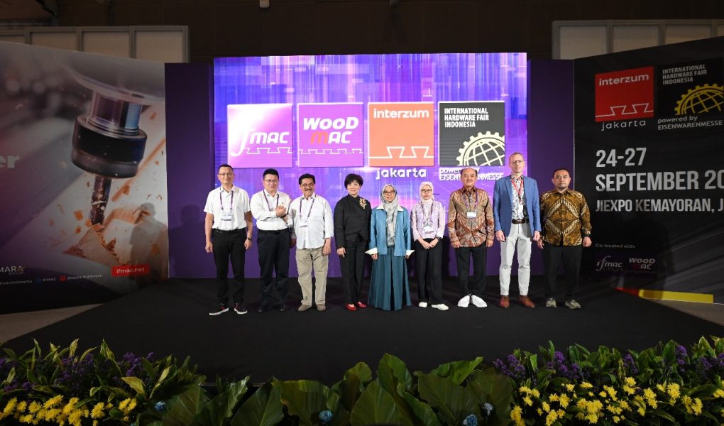 Foto Bersama Opening Ceremony interzum jakarta, Indonesia Hardware Fair Indonesia, IFMAC & WOODMAC