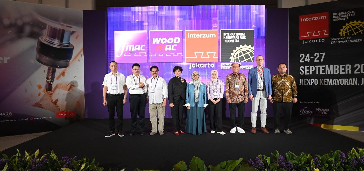 Foto Bersama Opening Ceremony interzum jakarta, Indonesia Hardware Fair Indonesia, IFMAC & WOODMAC