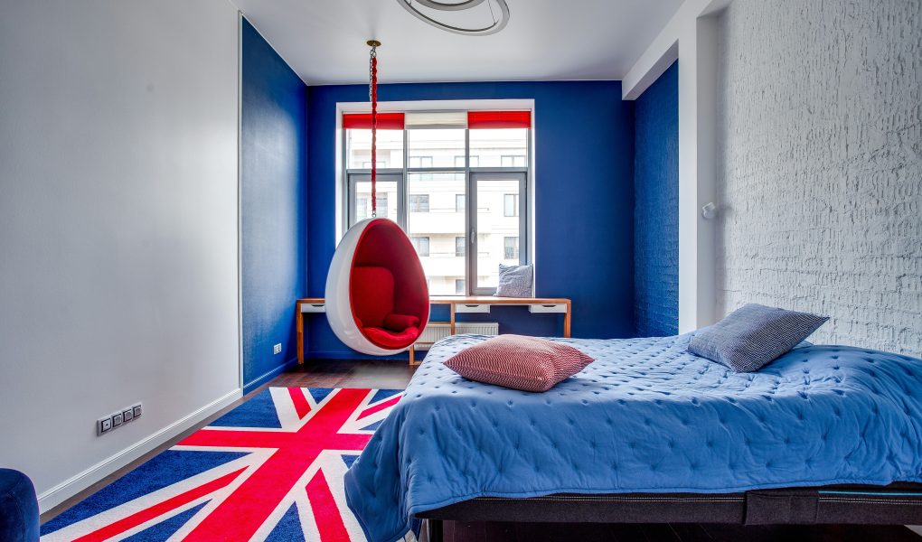 Penggunaan Warna Terlalu Terang yang Harus Dihindari di Kamar Tidur