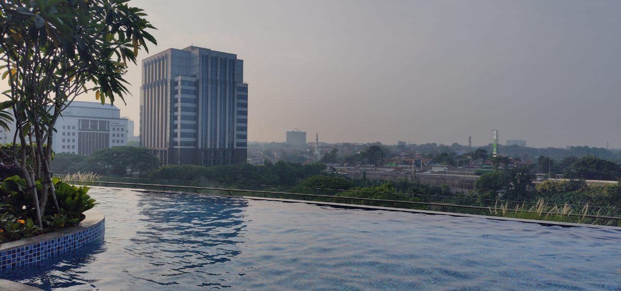 Pemandangan yang Terlihat dari Kolam Renang Citadines, Antasari Place Jakarta Selatan