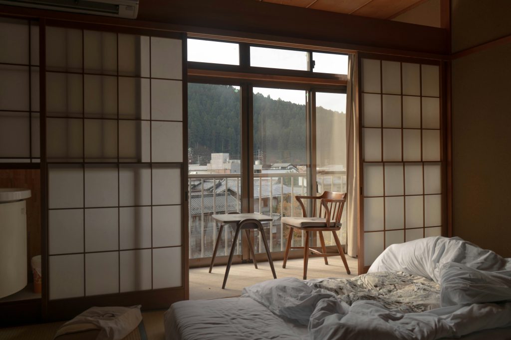Unsur Alam Pada Gaya Japandi di Kamar Tidur