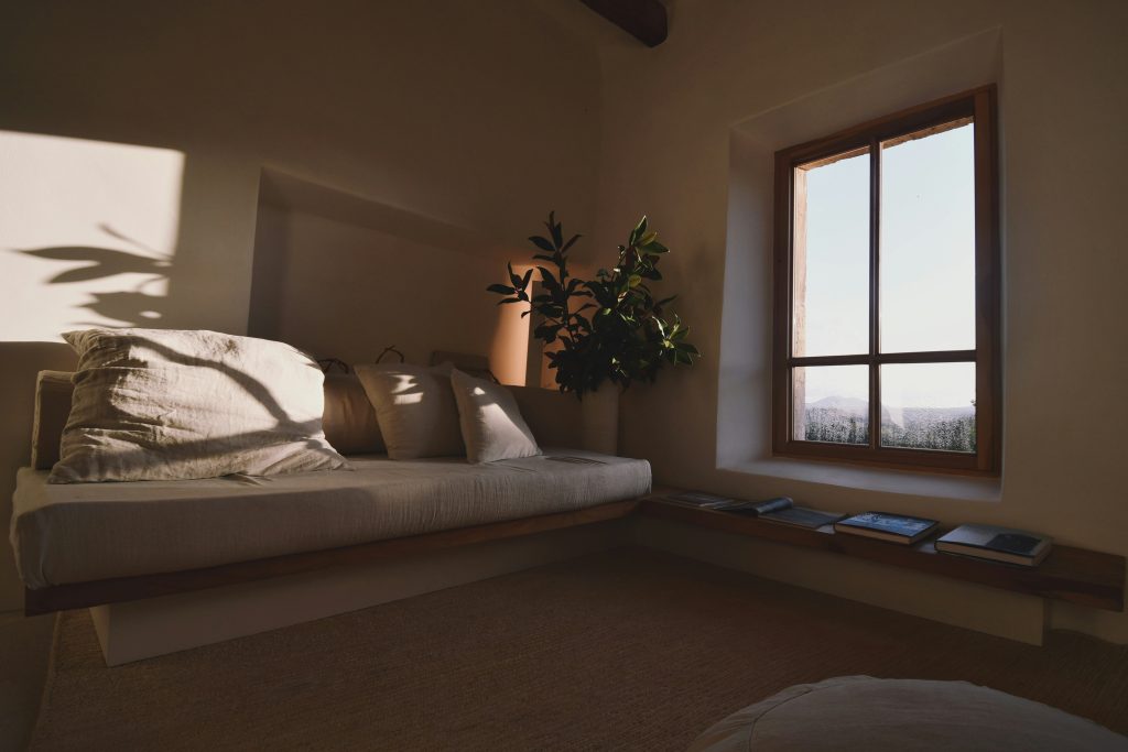 Penggunaan Tekstur di Kamar Tidur Japandi