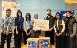 Penyerahan 2.026 Buku untuk Program Donasi Buku “Book It Forward” yang Diserahkan Kepada Yayasan Astra pada Jumat (12-12) untuk 42 Sekolah Binaan.jpg