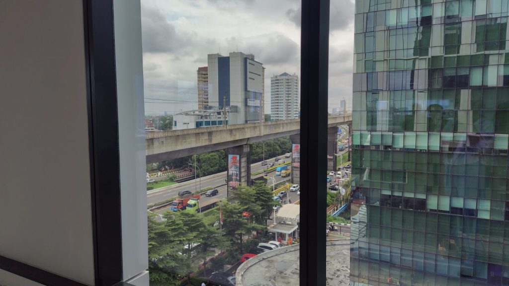 Pemandangan dari Arumaya Financial Center, Foto: Dok. Homeloving.id