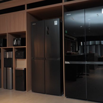 Area REIWA Refrigerator