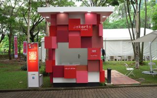 TACO HPL dengan desain style Retro Summer digunakan pada helpdesk Art Jakarta Gardens 2026.